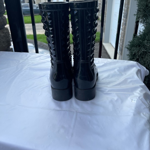 Valentino Black Valentino Garavani Tonal Rockstud Rain Boots in size 37 - Picture 6 of 8